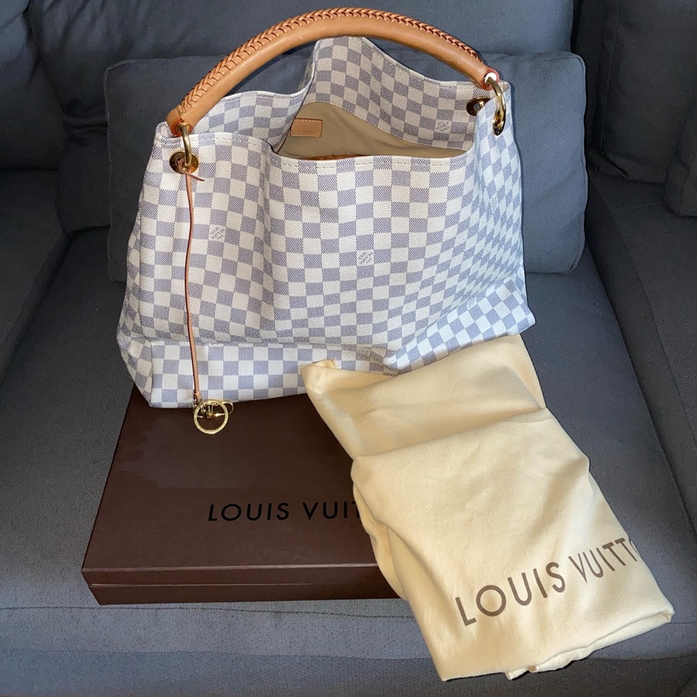 Louis Vuitton Monogram Canvas Artsy GM Bag